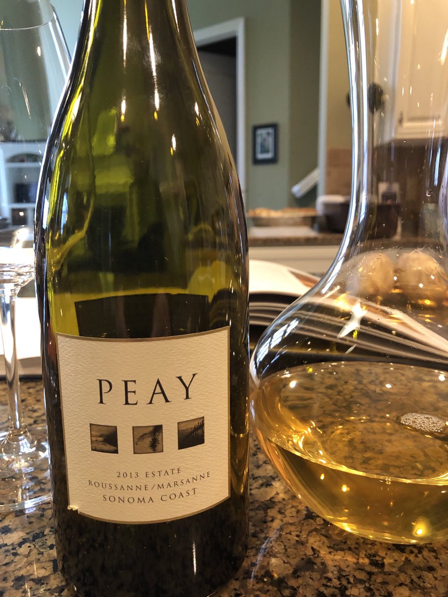 joekaiser58's tweet photo. This evening’s wine pairing with Jacques Pépin’s onion soup gratinée is 2013 Peay Estate Roussanne / Marsanne. Look at the color! #peay https://t.co/IBh42Linqv