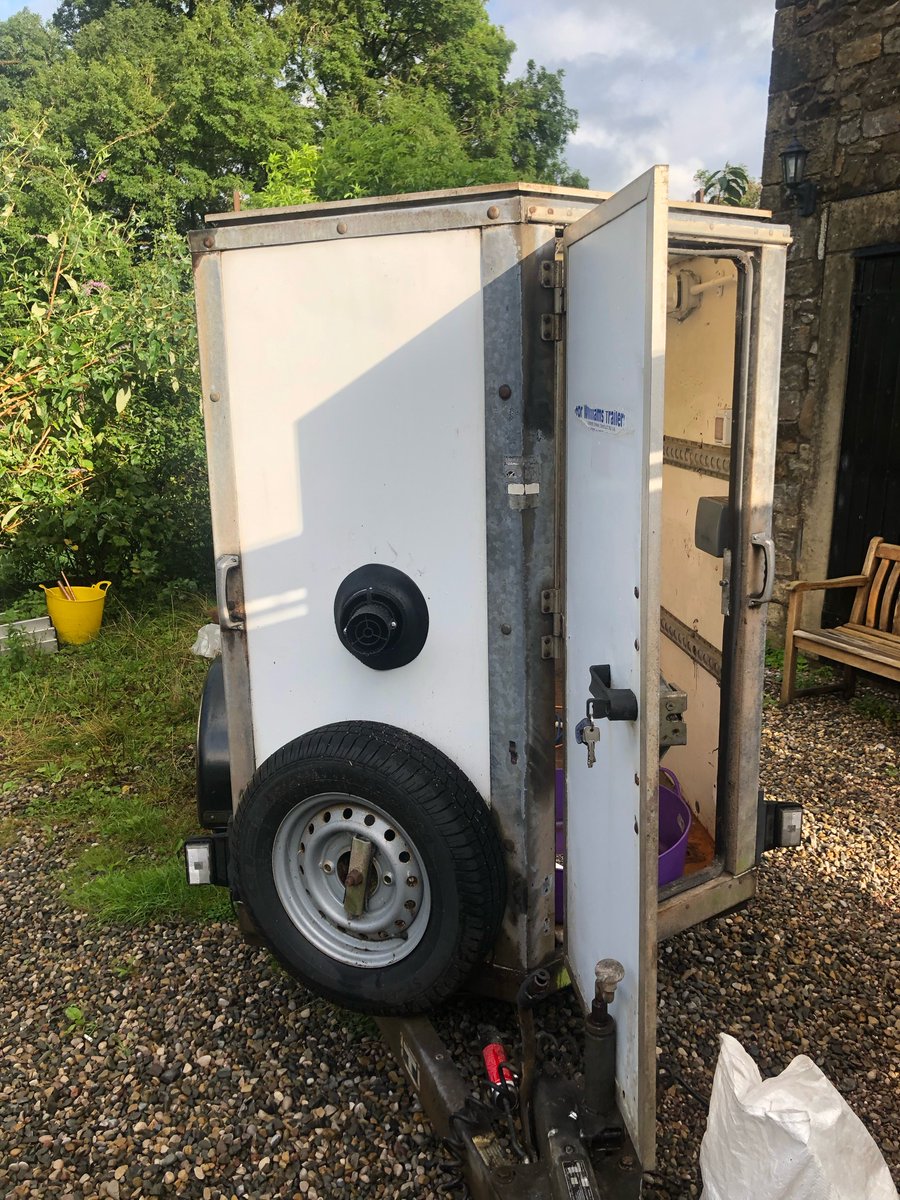 RVHeating's tweet photo. Need immediate temporary heating?

Our aptly named hot wheels is a boiler in a trailer. 
Perfect for builders needing to heat up houses, renovations and breakdowns when the heat requirement is crucial. 

We can rig hot wheels up in to your existing heating system in no time. https://t.co/xofmpNhka6