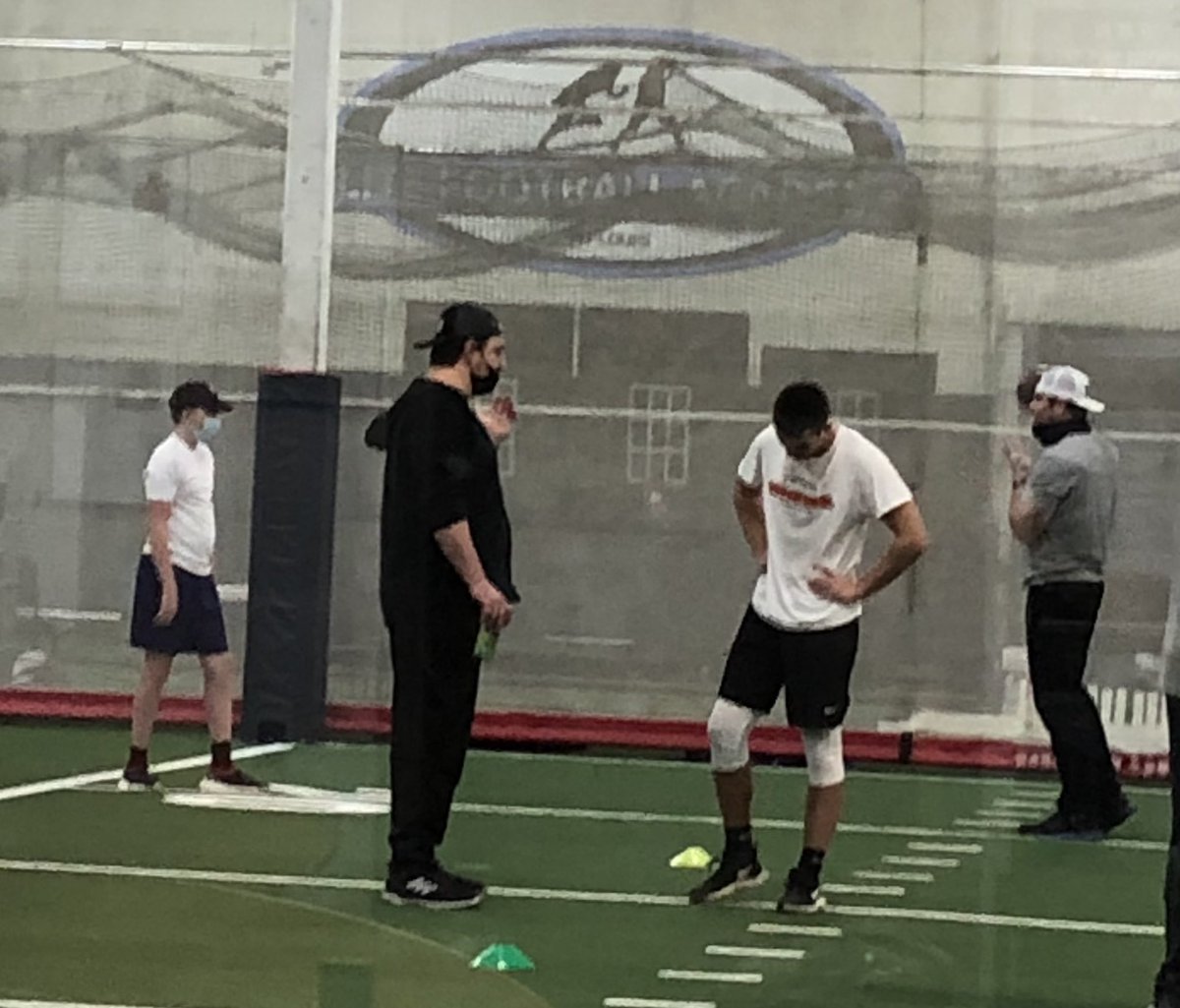 Back in the lab. Making a plan, getting better. Thank you Coach Matt. <a href="/elitefootball/">EliteFootballAcademy</a> <a href="/MechanicsQb/">QBMechanics</a> #2bHSReady