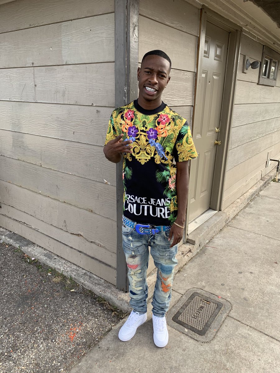 FastLifeStrips_'s tweet photo. Don’t tell me shit about no opps just alert me when Dey dying #LawnWay #a2tfl🏁🚀💯 https://t.co/QXZUE748OH