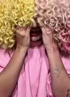 LeooAhmose's tweet photo. #WeSupportYouSia
@Sia

So sorry:( https://t.co/JeKOB4PVeO