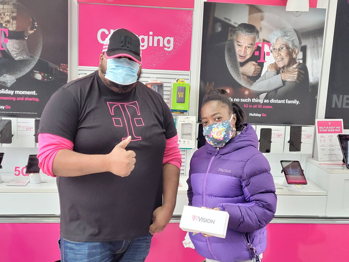 Ayo, <a href="/ScottInDaBronx/">Scott H</a> your reps. are out here making a STATEMENT! #Tvision <a href="/Funch11/">Bill Funcheon</a> <a href="/Dsmith2175/">Donald</a> <a href="/asandrea89/">Andrea Ordóñez</a> <a href="/MagentaSensei/">Phillip Charles</a> @MariaFigueirido