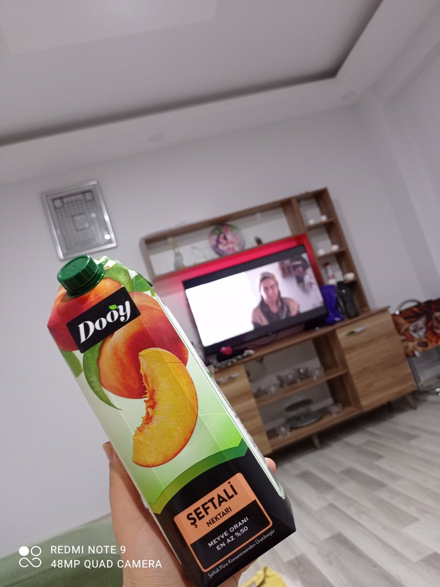ManazHacer's tweet photo. Karantina günlükleri @tmlsevill  Yıkılmadık ama ayakta da değiliz 😔 https://t.co/6DmIuOq2rg