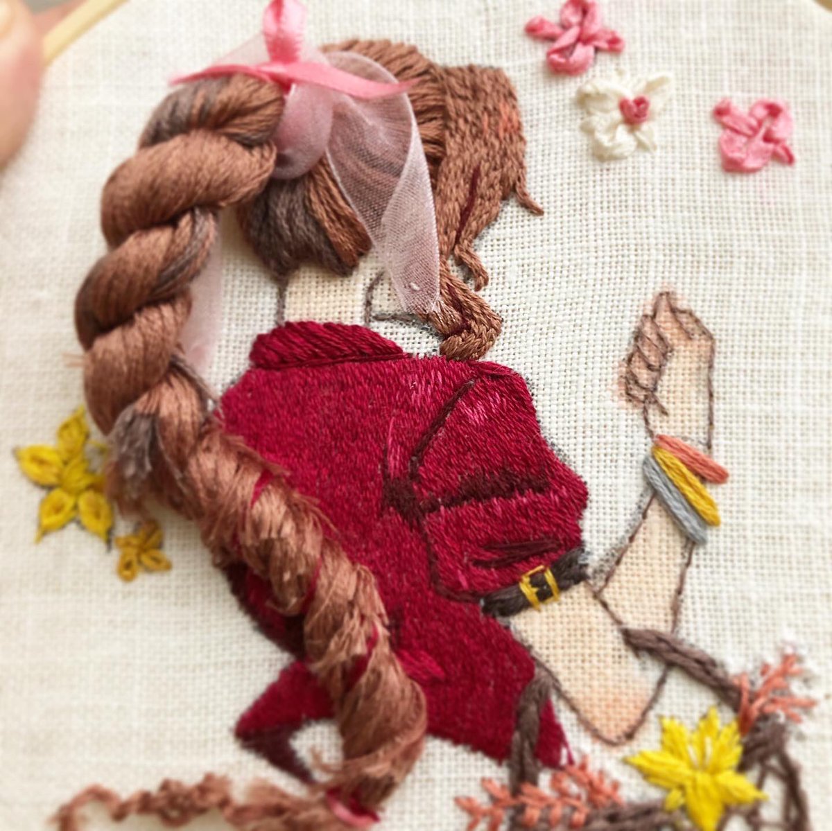 I finished my Aerith embroidery project ☺️ on a 6” hoop

I’ve been wanting to do an actual braid on a project for a while and thought to incorporate ribbon in it instead of just thread for some added dimension. I’d like to sell this one!

instagram.com/p/CH6EfUsjWEQ/…