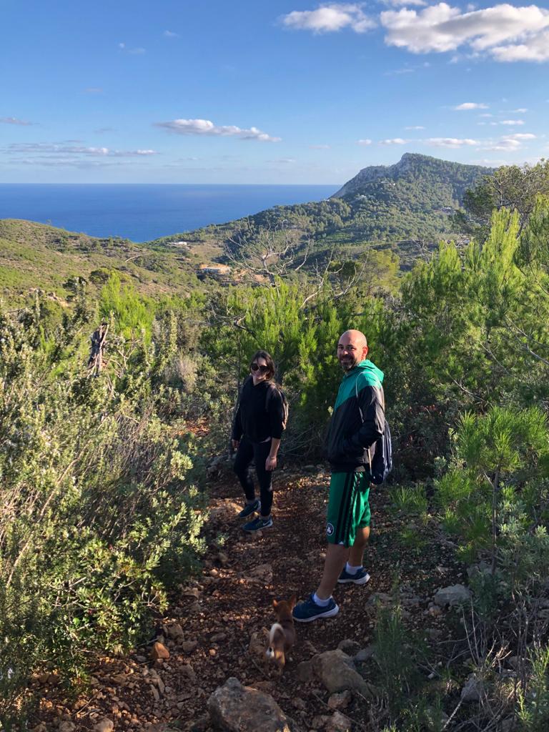MarinaTT4's tweet photo. Sant Joan de Labritja- Cala Sant Vicent and back! 
Broche de oro para la séptima excursión ✅
Con nuestro guía @carlos73520647 no hemos tenido perdida🔝. Que manera más buena de pasar los dominguitos :) @rufissimo i manolete always🤪 #22121uib https://t.co/0s9RcllriA