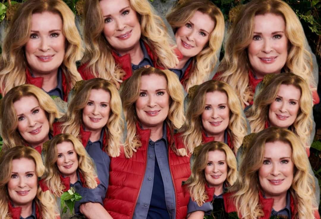 Lloydlecarter1's tweet photo. Vote bev for queen of the castle! #bevtowin https://t.co/9RndgWGfTI