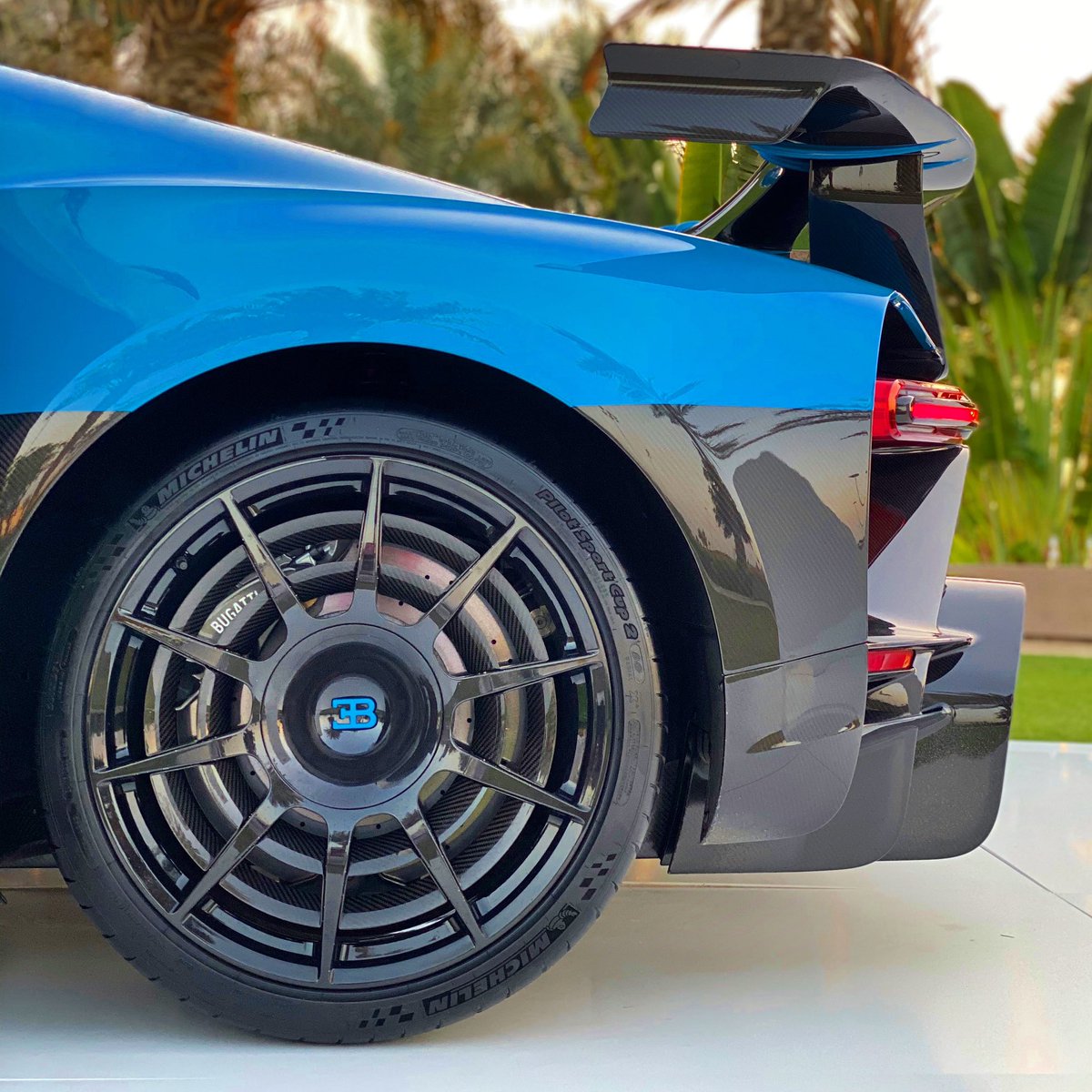 HaniAbuljadayel's tweet photo. #Bugatti #chiron
#Bugatti_chiron
@royalgreens_ksa
@SamacoKsa @Bugatti https://t.co/lAfGeN0W3Q