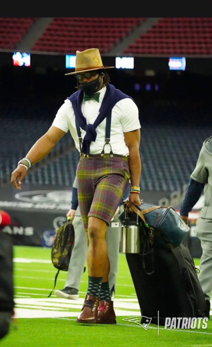 KFCBarstool's tweet photo. You cannot...CANNOT...show up to a game looking like a fucking Ricola Yodeler and catch a big fat L from the 2-7 TEXANS. Cam Newton the biggest asshole in the UNIVERSE today https://t.co/FONgjWSFfd
