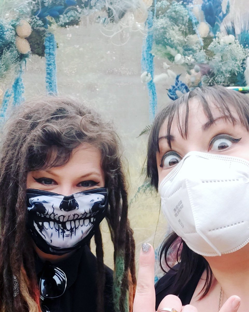 #birthdayadventures We ALWAYS rock... Even in the serene <a href="/DescansoGardens/">Descanso Gardens</a> ! 🤘😎🌿💚