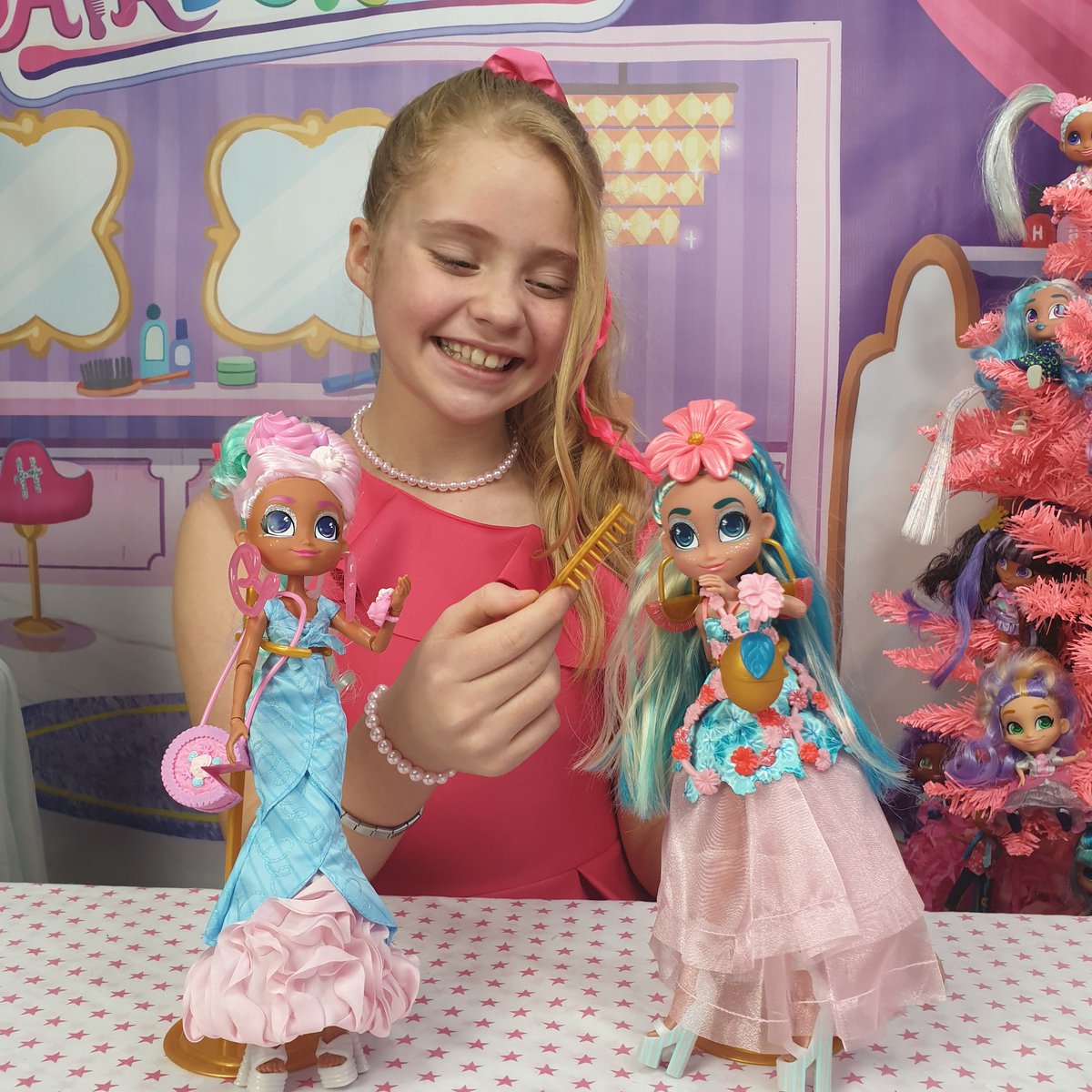 MMoonicorn's tweet photo. [AD] Did somebody say prom? The #hairdorables #hairmazing #promperfect fashion dolls are here just in time for the party season! Even though we have to #StayHome right now, its still fun to dress up ! @hairdorables @JustPlayToys https://t.co/GjWW08BNBG
