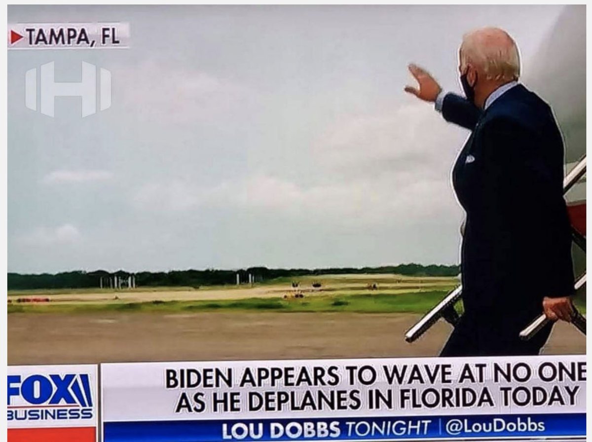 GrrrGraphics's tweet photo. Biden Waving to his 78 million voters...🙄 https://t.co/QSnzSFb4Ov