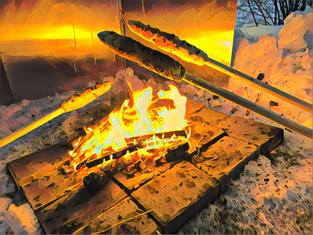 AntsMacLeod's tweet photo. Supper will be awesome...moose meat and bannock. #EeyouIstchee https://t.co/00ycLJCQob