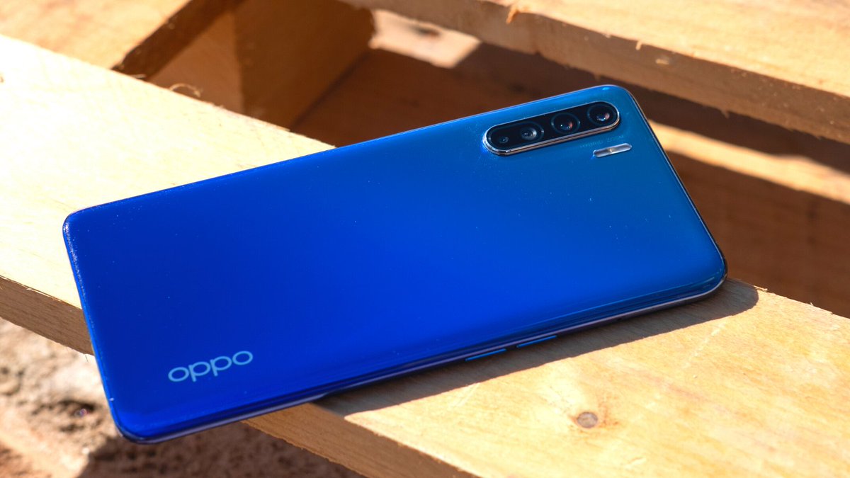 OPPOAlgerie's tweet photo. Couleurs du ciel, brillance et élégance, le design #OPPOReno3 va vous enchanter ! #ClearInEveryShot https://t.co/BLWTmPbrqO