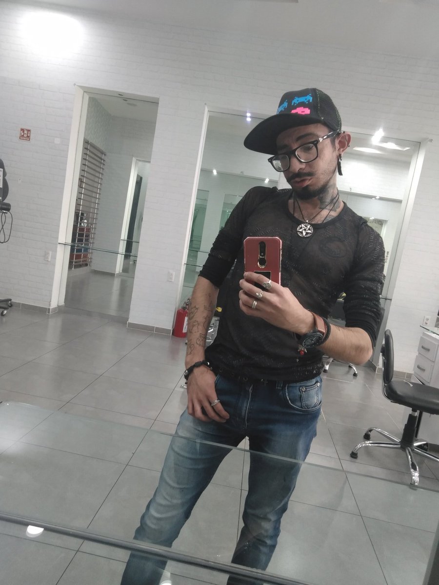 Saidyuyi1's tweet photo. Siempre sonrie q el fenix en ti renasca #return #eterno #love #morningstar #gay https://t.co/BISIAp8h6b