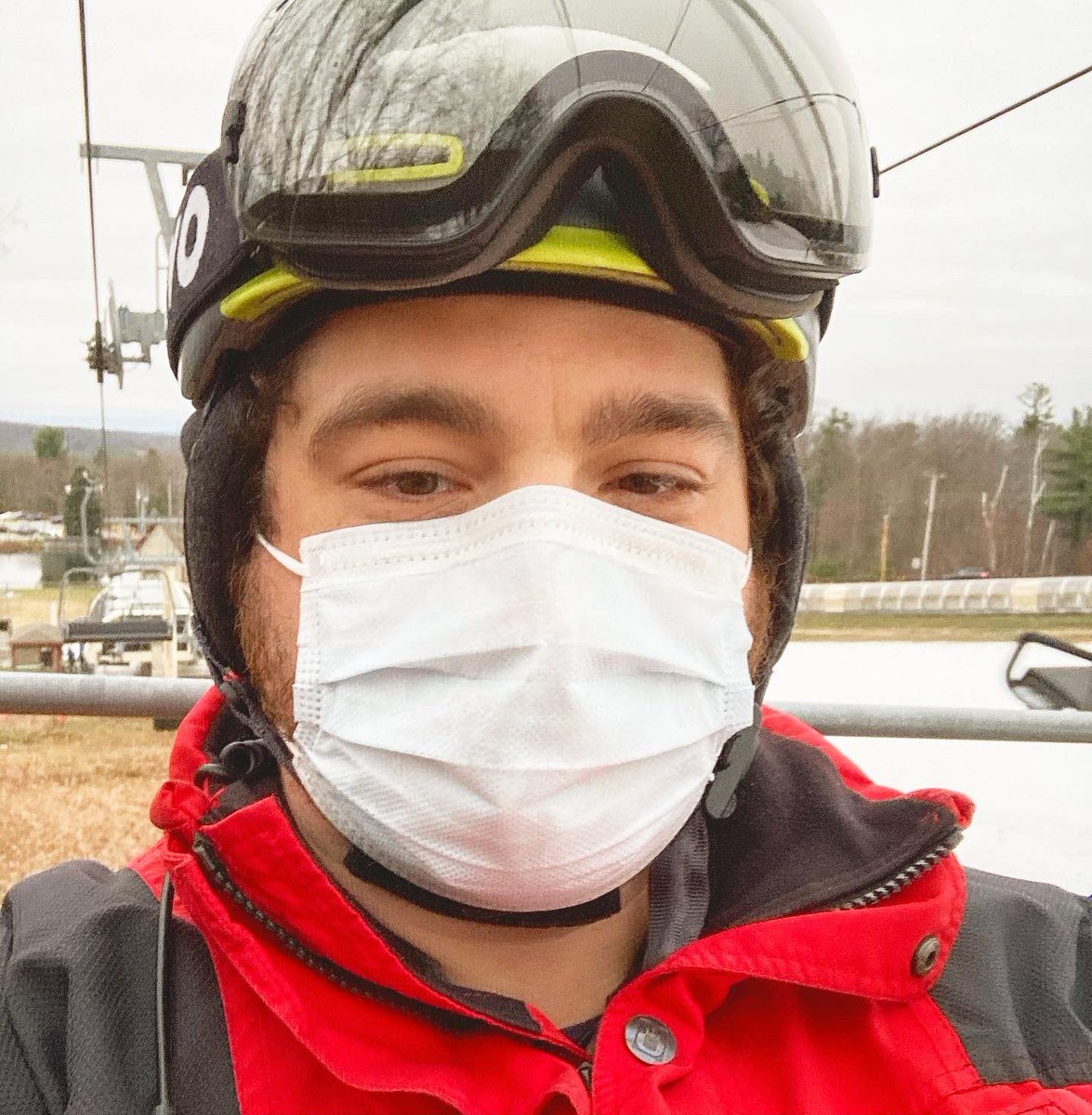 MrTota13's tweet photo. First shift on year # 14 with the @NatlSkiPatrol - a little different this year but grateful to be making turns! #SkiPatrol #CovidPatrol #EDYAP https://t.co/eTkuux88XA
