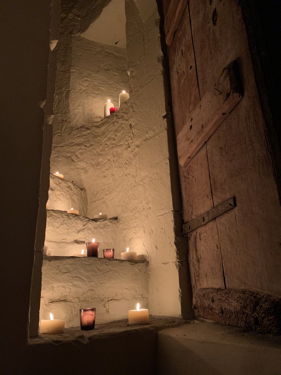 AugustineRumney's tweet photo. Recording for Advent Sunday. Look out for the service on our Facebook page ‘Rumney Parish’. #DarknessIntoLight @MonmouthDCO @ChurchinWales https://t.co/uibu3WWPLN