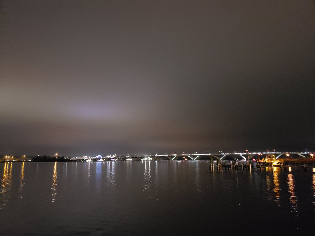 rubrics4life's tweet photo. Took a stroll down to the ALX waterfront in Old Town. So peaceful.
@AlexLivingMag
@AlexandriaVAGov
#MadeinALX https://t.co/iy5OQN92wC