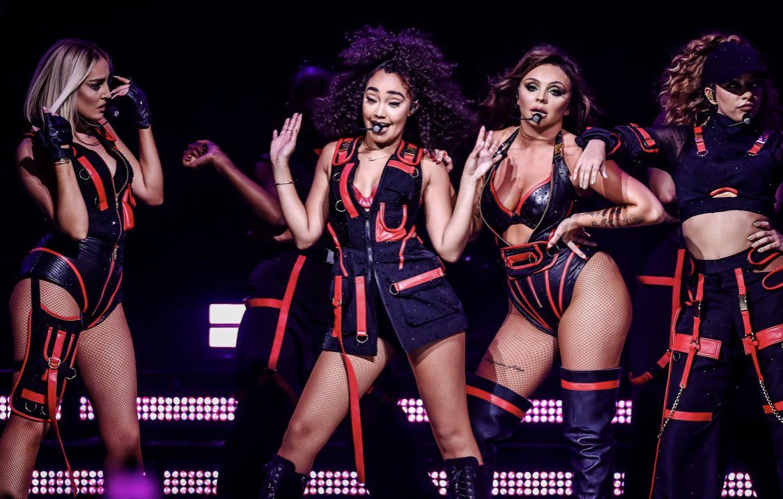 sofibu_'s tweet photo. Quiero #LM5enCinesUruguayos porque son super talentosas, porque AMO ese álbum y porque ansiamos pila hace años tener un tour en nuestro país, pero como aún no lo hemos tenido, esta es tremenda oportunidad de tener algo parecido. https://t.co/XVReoljIRp