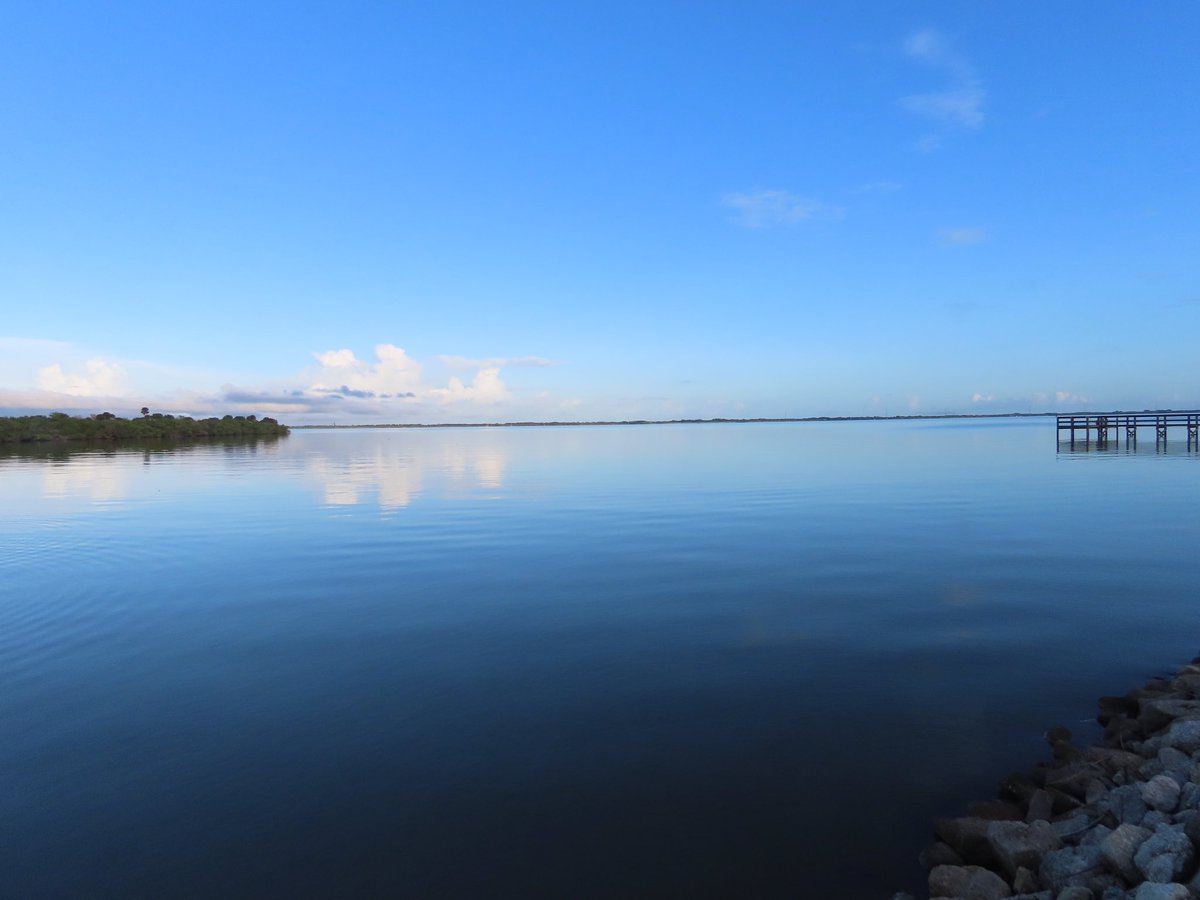 Cygnusx112's tweet image. Weather might only be 60% chance of flying tonight but it’s absolutely beautiful right now! #SpaceX #LaunchFever