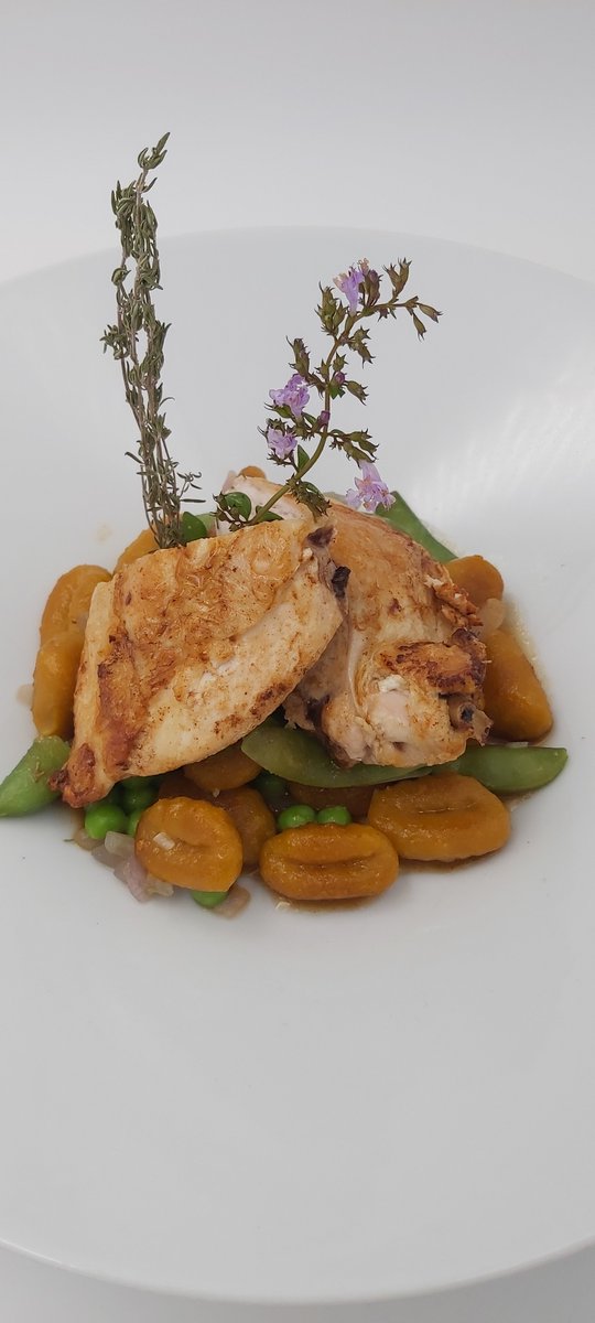 hostellerie11's tweet photo. Venez découvrir le Menu du Moment pour cette semaine #48 concocté par le Chef de l'Hostellerie des #Corbieres 
@hostellerie11 #Lagrasse  #restaurant #automne 
@amarserou https://t.co/OqRuJB01eA
