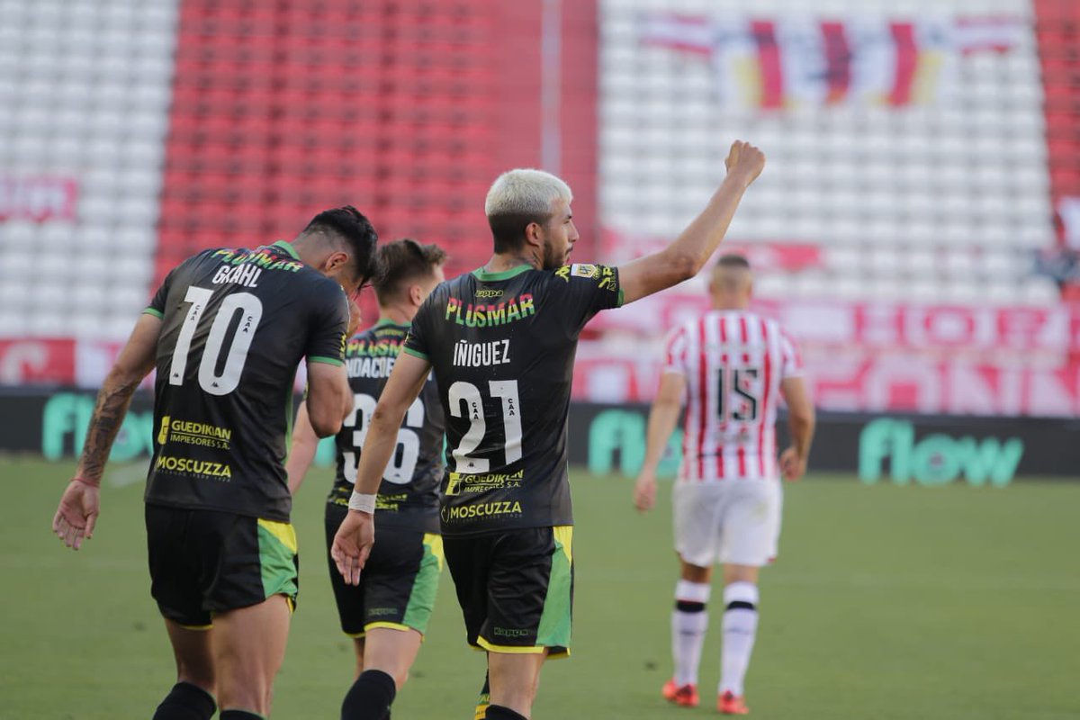 clubaldosivi's tweet photo. Y GANOOOOOO EL TIBURÓN 🦈🔰
Fecha 4: 
#Estudiantes 0 #Aldosivi 1
EMANUEL IÑIGUEZ 
final del partido 

#CopaligaProfesional @ligaAfa

#VamosAldosivi 🔰
#VamosTiburon  🦈 https://t.co/0J1Ex6n0Eh