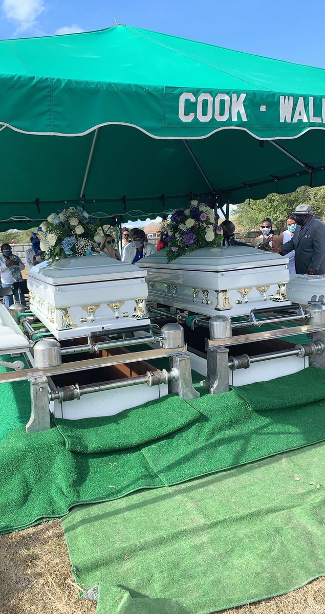 DaB1ggest__'s tweet photo. See y’all on the other side. I love you cousins so much and I will miss you both 😭 #LLLee💙 #LLLenyce 🤍 Ik Lee still here wit me, I gotchu forever lil brudda https://t.co/vL20xqxssH