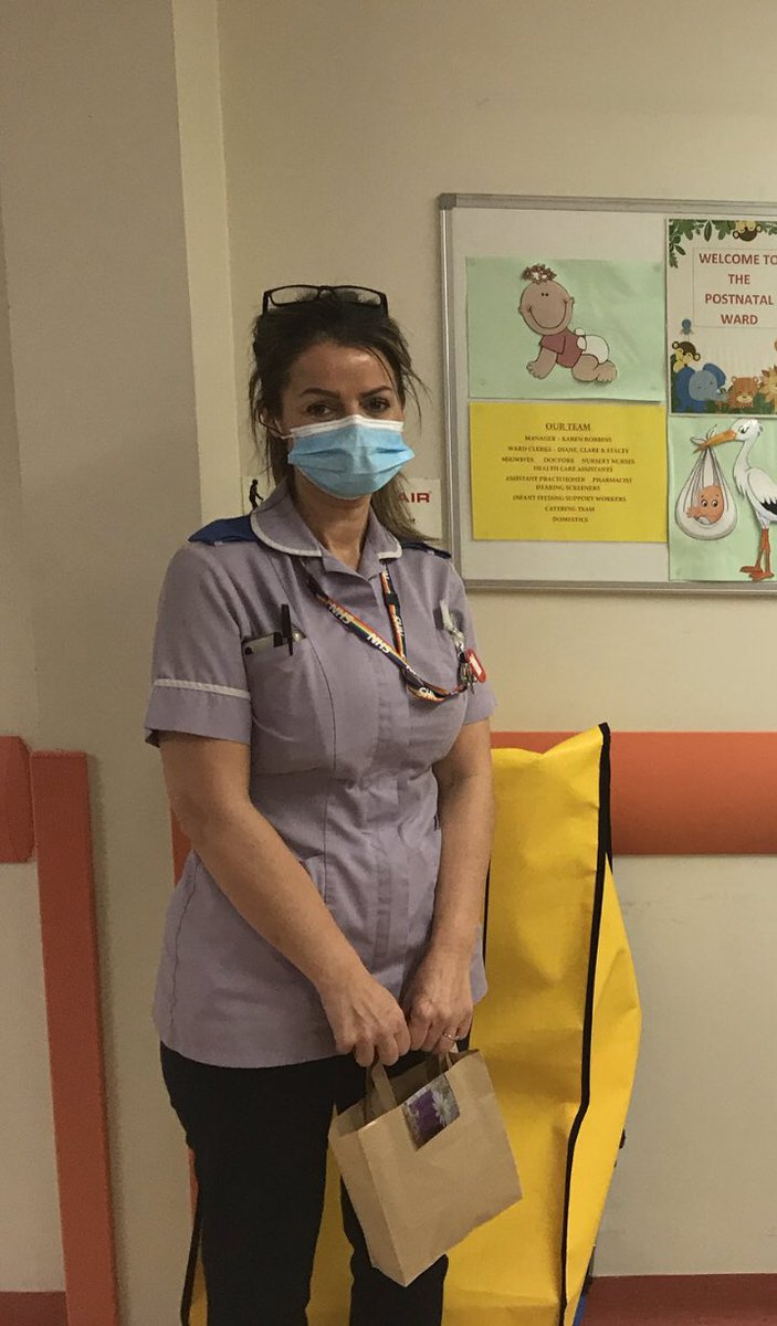 JeanDav29476402's tweet photo. Drawing a close to #mswweek2020 @NorthMcrGH_NHS more gingerbread hero’s, gift bags for staff not present earlier in the week @MaternityNorth a week showing our appreciation of MSW’s @helena6810 @midwife_foz @MidwivesRCM @lesley_julie @jenny_brown21 #celebratingmsw2020 https://t.co/8NJSpIBzqU