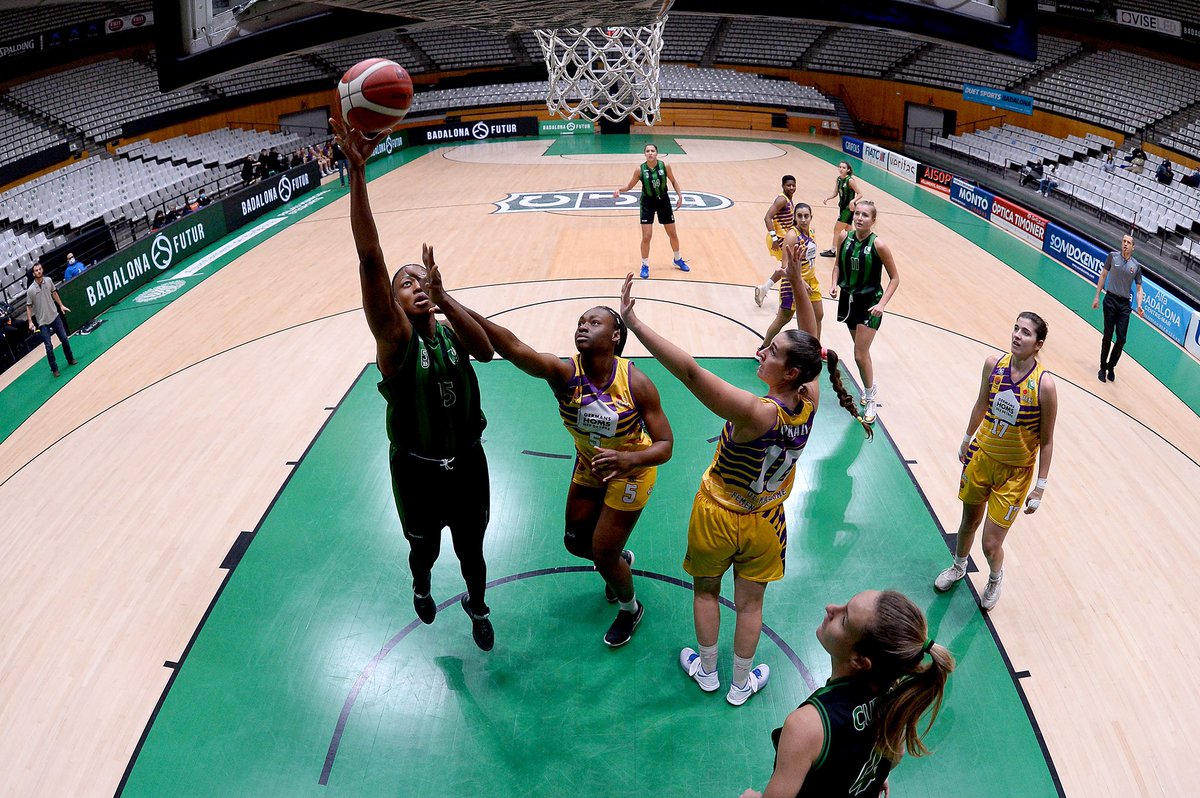 Dave__Raw's tweet photo. 🙌🏻📸 Jugant amb els punts de vista!

J2 - Lliga Femenina 2

Joventut Badalona VS Germans Homs - UE Mataró - FM

📸 @Dave__Raw / @gngfoto per a @Penya1930 

#sportsphotography #basquet #basketball #baloncesto #LF2 #ligafemenina2 @BaloncestoESP @uemataro #remotecamera #nikon https://t.co/rKVTuapyX4