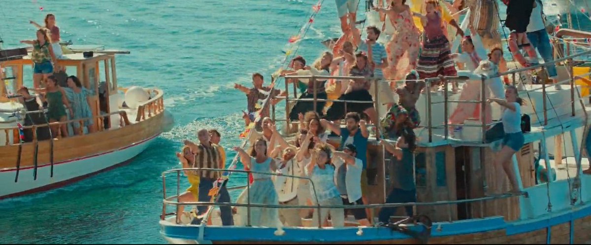 chapterapart's tweet photo. La mejor película de la vida. 💚💛🧡💙 https://t.co/RoQ7C0tj7v