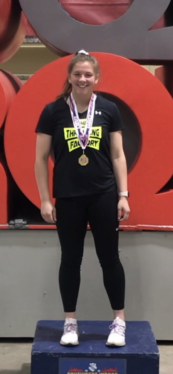 throwing_the's tweet photo. WHOOP! Congratulations to @MaciIrons for signing her NLI w/ @aggietfxc to throw for Coach DeLaGarza.  Future star in the throwing!! @TTFCA @nationalthrows @TXMileSplit @InsideTxTrack @mhsloboes @247recruiting @AggieFootball @AggieNetwork @MaggieMalone93 @tandfn https://t.co/Oldk4gXNX1