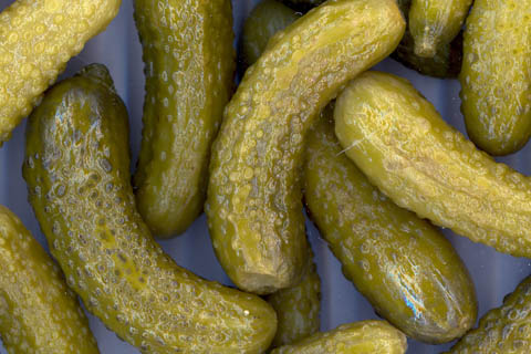 I& #39;m sorry but the only other sour cucumber pickle that can hold a candle is the cornichon. These cuties are real french and real tiny. They are flavored nearly the same as kosher dills but they& #39;re bite sized and always crisp?? Put a beret on this hottie and take it home