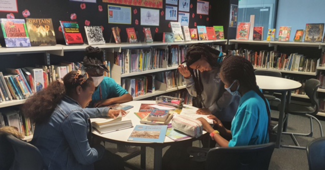 Students @creativetallis researching Hidden History to present on Friday 27th November 2020
#thehiddenhistoryclub #blackhistory2020 #IlluminatedArts #animationproject #educatingLondon #ThomasTallisSchool #SouthLondonArts  #HBAED ##BritishBlackHeroes #CreativeHistories