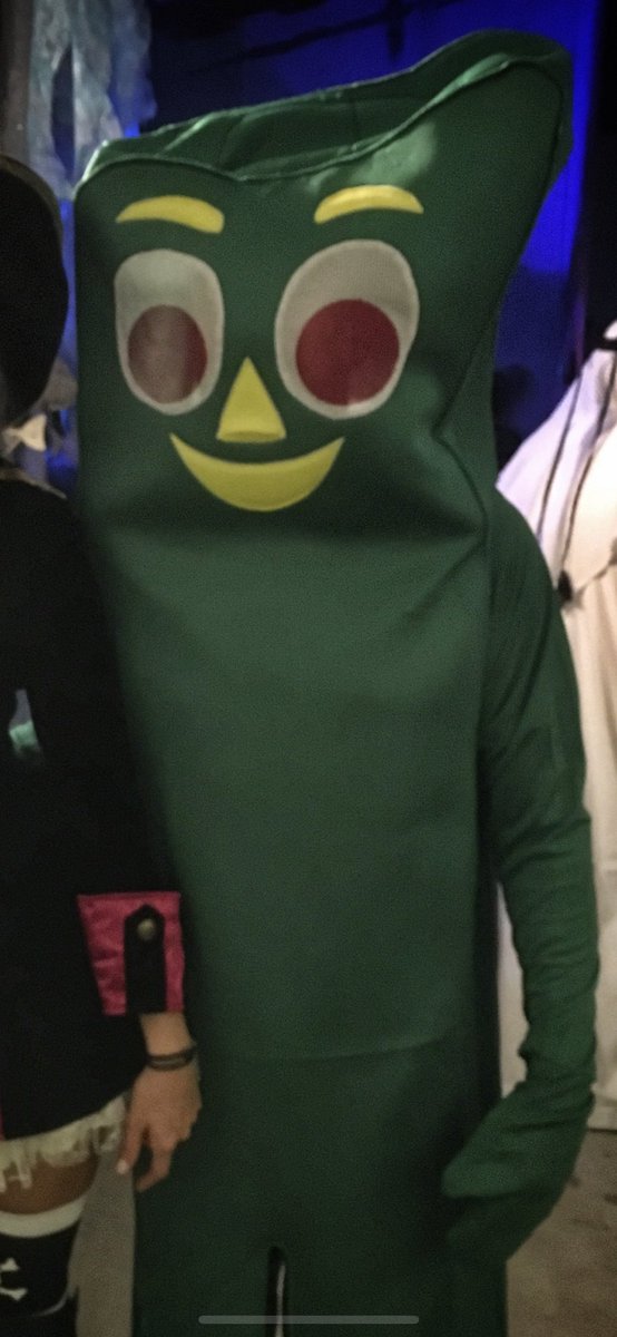 TomMagill's tweet photo. I have a lot of experience working in costumes. A few years ago I was Gumby for Halloween (see photo). I’m 5’7, but have a personality that plays larger. I’m sure with low angels and mirrors, I’d look dope on camera. https://t.co/oIaGEOe3FR