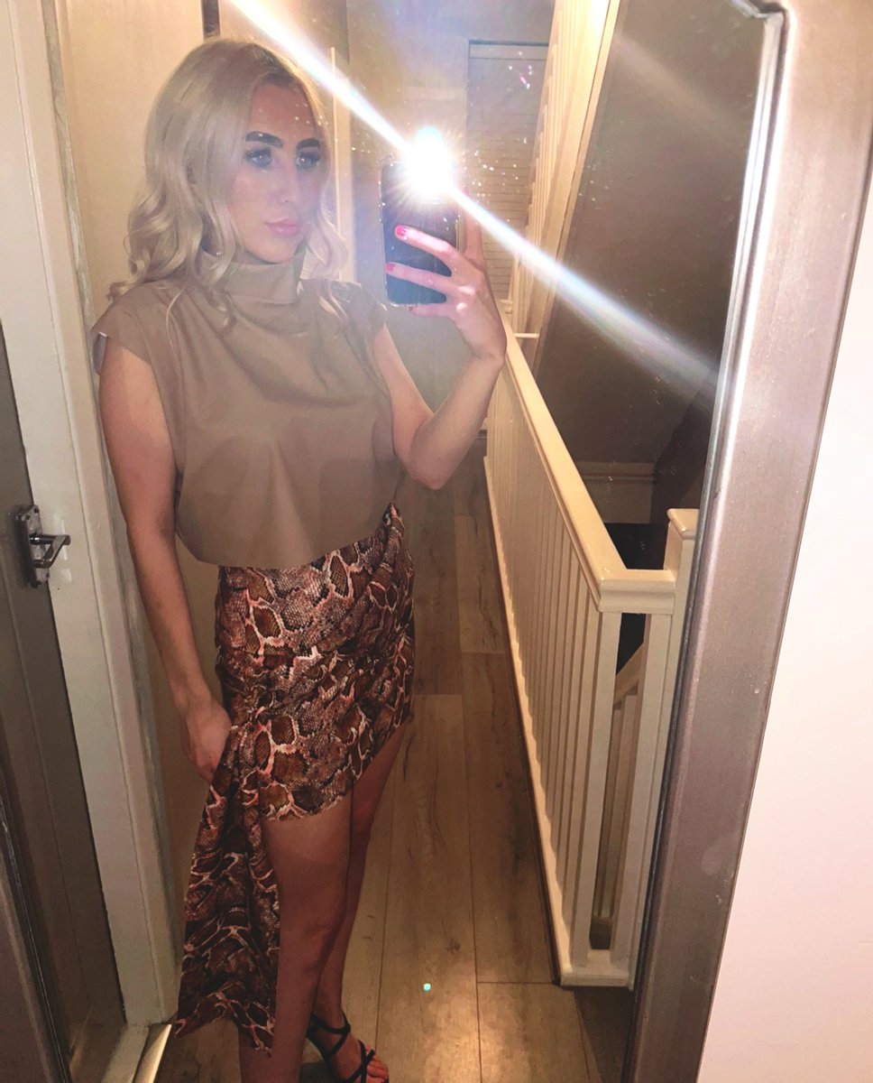 abbylmclean's tweet photo. My Christmas Collection.. I’m so proud of me and my little business 😂👏🏼🥰 @abbylouiseclothing on Insta 😽 https://t.co/5zIsUVi9hb