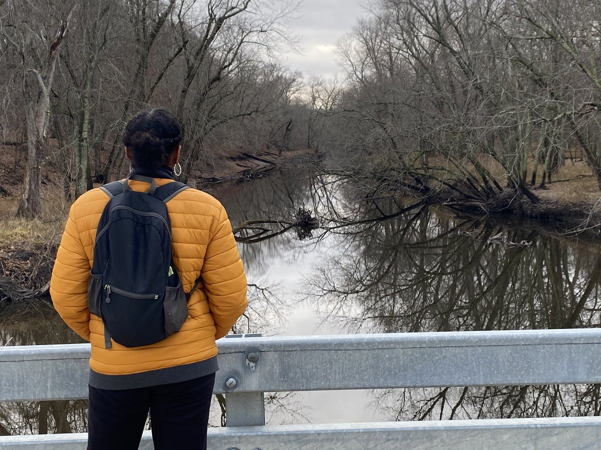 LtGovStratton's tweet photo. Sunday afternoon hike through Allerton Park in Monticello with my favorite guy. 🖤 

Remember, your #mentalhealth matters. Try to find a healthy way to relieve stress this week!

#SelfCareSunday #SocialDistancing https://t.co/wPQlo0c0TT