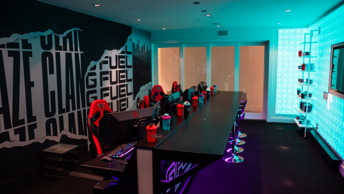 FaZeClan's tweet photo. Dream setup. 👀 https://t.co/mEmcahRWXh