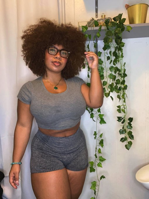 Serial lover https://t.co/hxWLPmgDYH