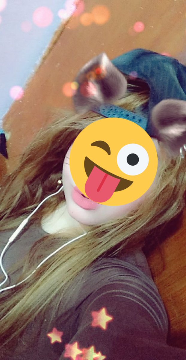 momgo_56's tweet photo. هلو بنات مشتهيه كولش منو تجي اني الحسلها وهيه تلحسلي سوي اعاده التوجه 🔁ع طريقك متخسر شي https://t.co/ZTfHIYiXNf