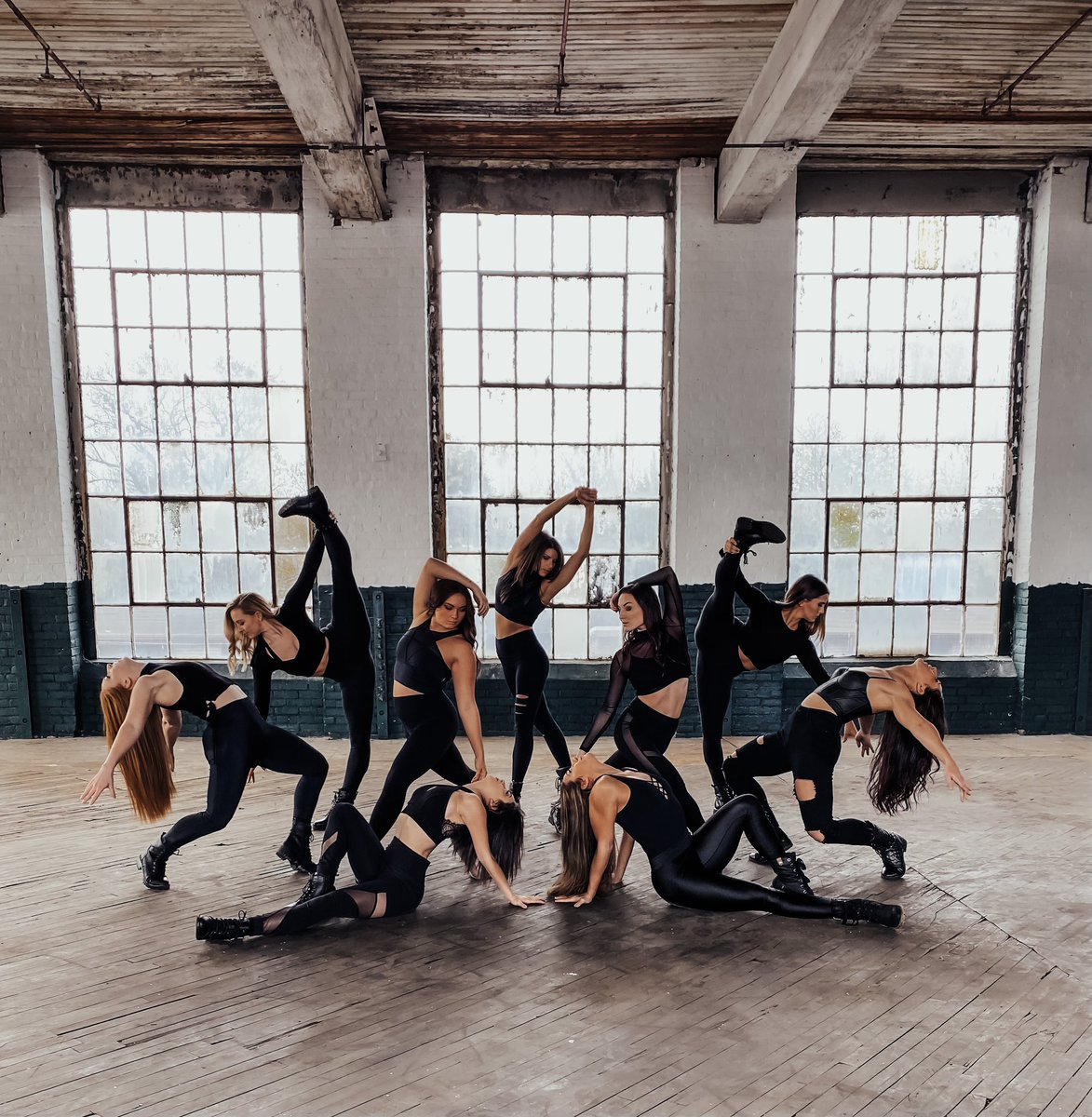 ProjectMoshen's tweet image. Giving Tuesday is Dec.1 !!! Give the gift of #savingthearts this holiday season &amp;amp; help ProMo survive the pandemic. Xo projectmoshen.com for more info!