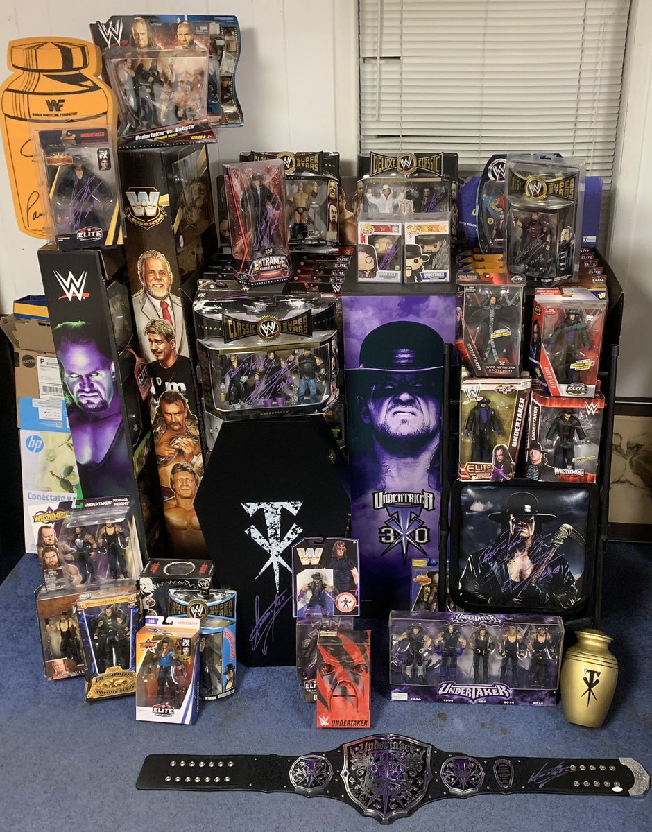 Mattew587's tweet photo. @RingsideC @KaneWWE @DMcIntyreWWE @TheRealMorrison #RSCUndertaker https://t.co/Y2jv2epdtD