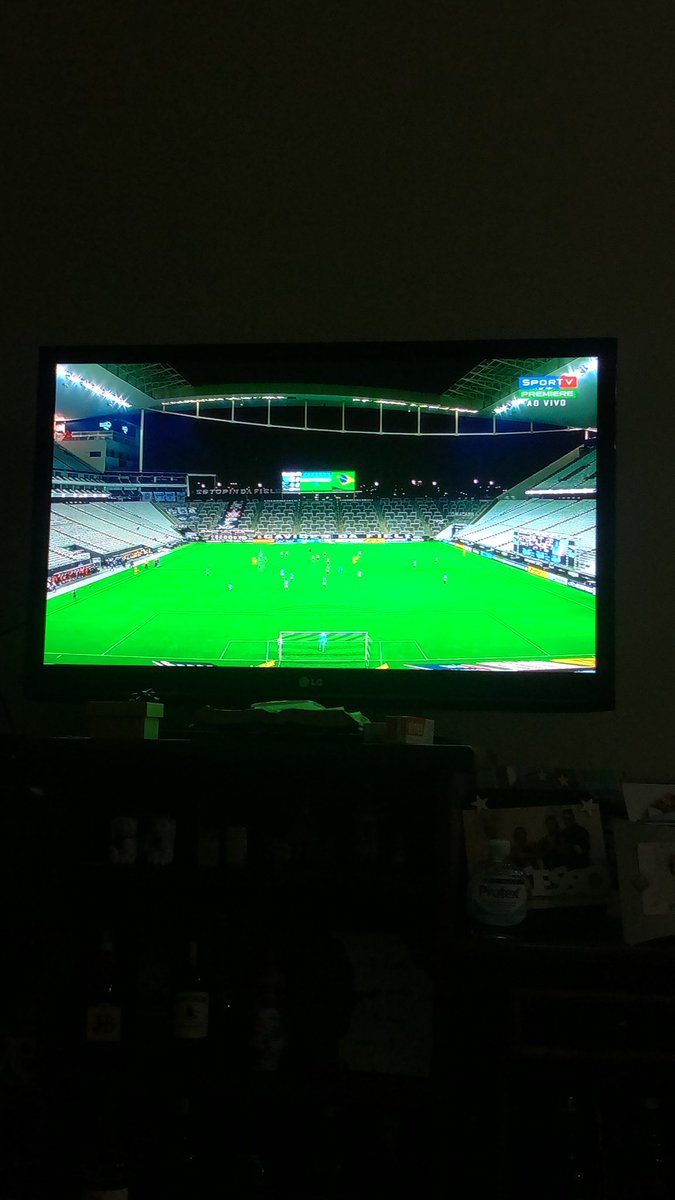 eujefersondutra's tweet photo. Este dia chegou! @everaldomarques narrando um jogo do @Gremio como eu esperei por este momento! EV! Vc é RIDÍCULOOO #corxgrenosportv #CORxGRE https://t.co/ZbcJPQUvUU