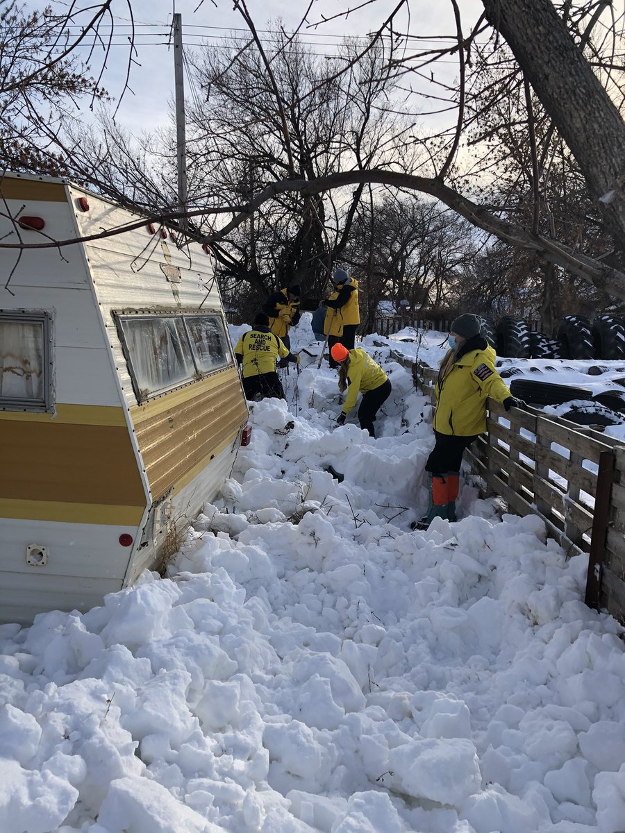 SEASAR was in Foremost again today with an ongoing search for a missing person. Thanks to colleagues from Lethbridge Area Search &amp; Rescue (LASARA) for their help, as well as many volunteers from the community. Snow drifts are making for difficult search conditions.