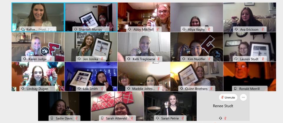 fhspatsvball's tweet photo. 2020 Varsity signing off via virtual banquet✌🏻 https://t.co/SuLxYXr03a