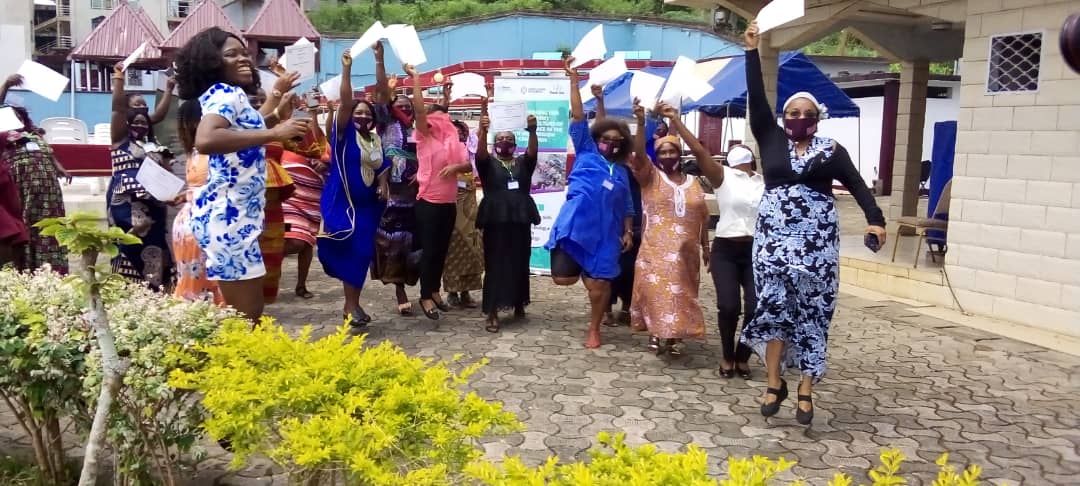 Reachoutreo's tweet photo. #BridgesOfPeace; We shall be presenting 2 you our #CommunityWomen #PeaceMediators. The neglected voices now empowered.
@TalkingAfrica
@CRbuildpeace
@sanambna
@Quhramaana
@swisspeace
@UN_Cameroon
@CameroonPm237
@CanadaCameroon
@RowanLaxtonFCDO
@USEmbYaounde
@DefyhatenowEA https://t.co/ypaqsy5lox