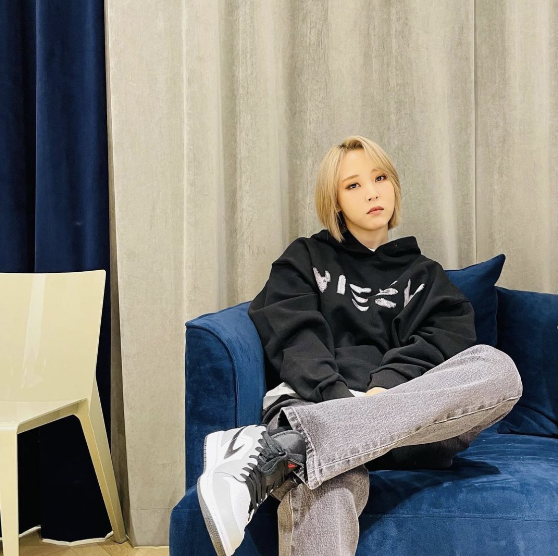KIWIBYUL's tweet image. MOONBYUL POSTED THESE AND CAPTIONED IT 🌝🌞

@RBW_MAMAMOO #마마무 #mamamoo