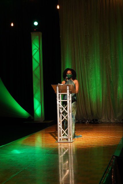 donnaterrell_tv's tweet photo. Emceeing @littlerocklinks annual Holiday Jazz Brunch VIRTUAL Fundraiser! You can attend our Happy Hour December 4th 6PM Main Event December 5th 11AM.  It’s gonna be fabulous! For tickets email 
littlerockchapterlinks@gmail.com @calinksinc @linksinc @docrondaHT https://t.co/iut8oGcpg9