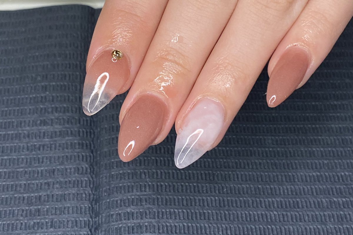 jadababyyxo's tweet photo. A little almond moment 😌💅🏻 
IG: nailedbyjay__

#fresnonailtech https://t.co/Uldja2ynB1