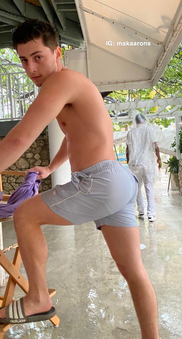 It&rsquo;s my birthday and I&rsquo;ll cry if I want to.. https://t.co/gnKVBYgNY7