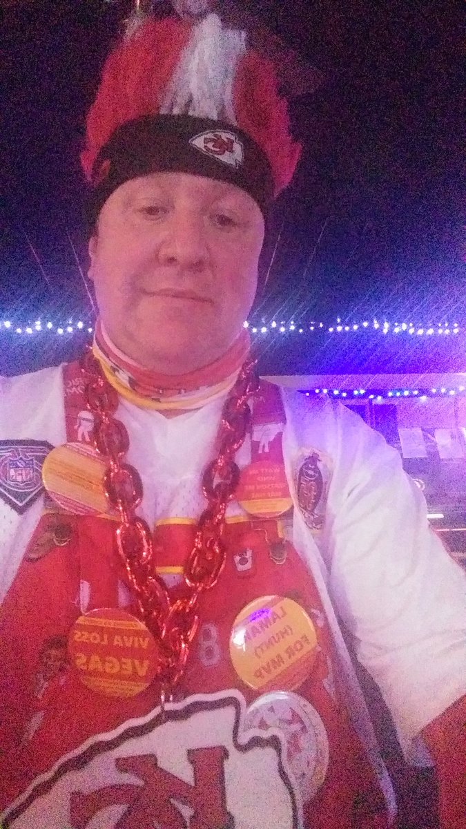 bigrep95's tweet photo. @Arrowheadgirl95 @Kansascurvygirl Let's go! #RAIDERHATERS https://t.co/4vuvl6put9