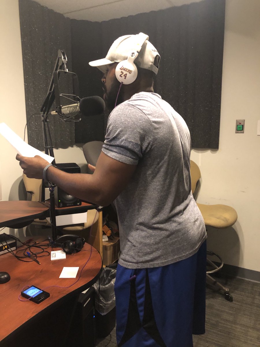 RogerDoyleScott's tweet photo. Uh Oh! The latest Razorback Song is ready to drop! And it was written, produced, and features, the talent of @theradiomaker! Tomorrow morning in The SWNN! The man has got skills! #MakingItDoWhatItDo! #funtimeinthestudio https://t.co/5uhnamnBlx